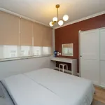 Family 4 Bedrooms House Stylish & New